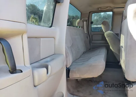 2003 Chevrolet Silverado 1500 Ls z USA, uszkodzony, nr VIN 1GCEK19T93Z144455